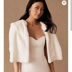 NWT BHLDN Ayala Shrug Faux Fur White Wrap Sz S